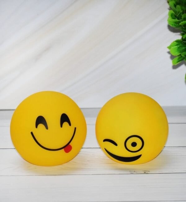 Smiling Faces Night Lamp (1 Pc)